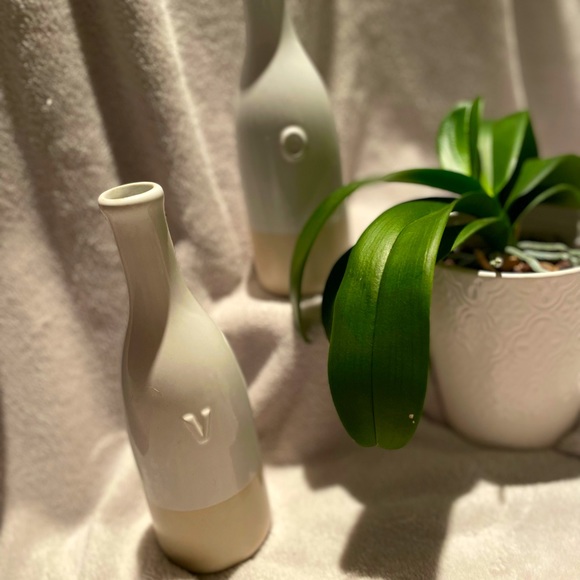 ‼️3/$33‼️ ✨🍶Decorative bottles🍶✨ - Picture 1 of 5